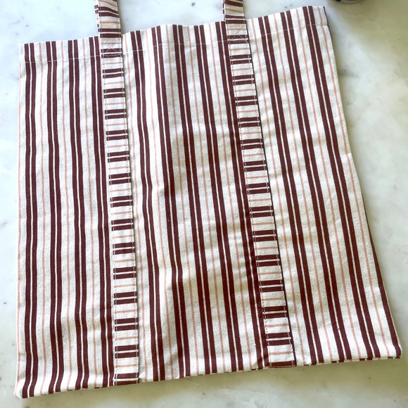 Sézane et Octubre Editions Paris 2013 Striped Tote Bag in Burgundy & Ecru - Picture 10 of 17